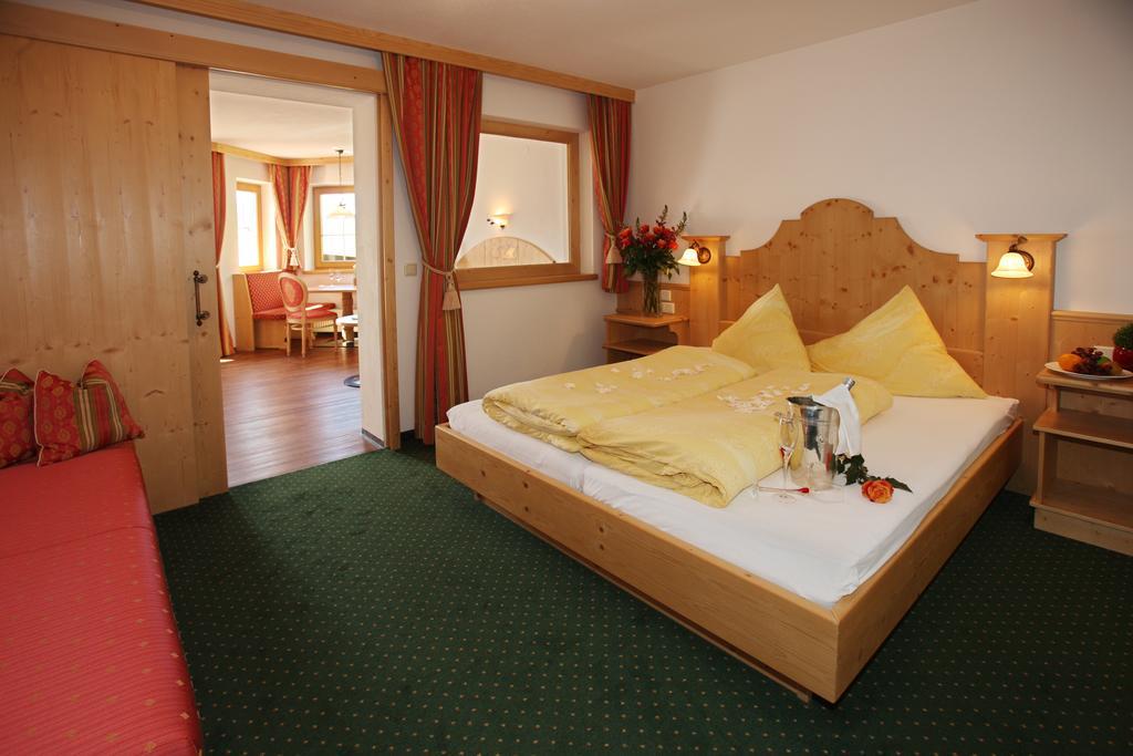 Hotel Alpenkoenig Zell am Ziller Camera foto
