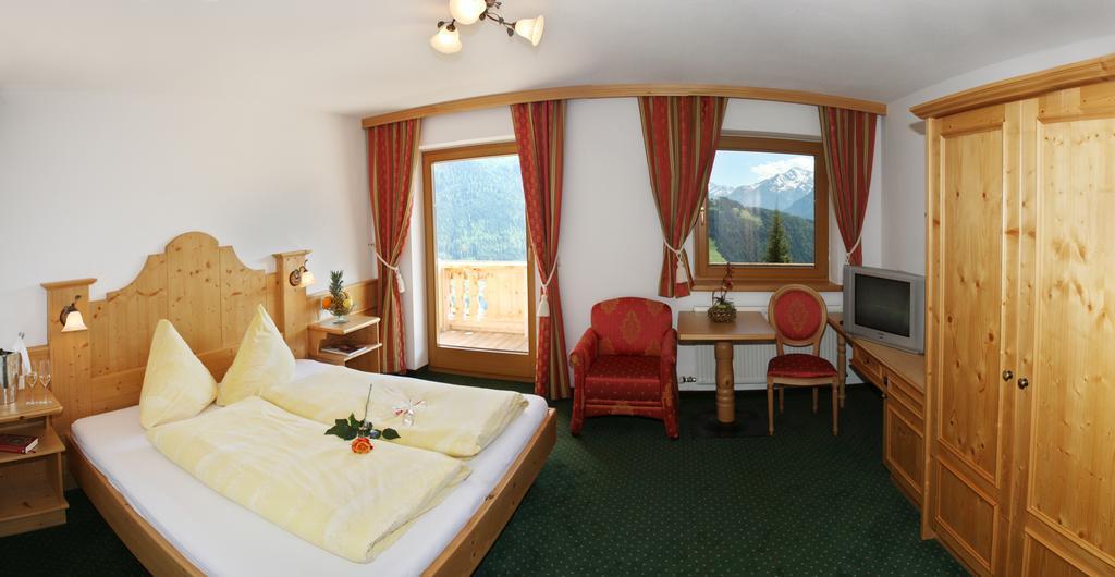 Hotel Alpenkoenig Zell am Ziller Camera foto
